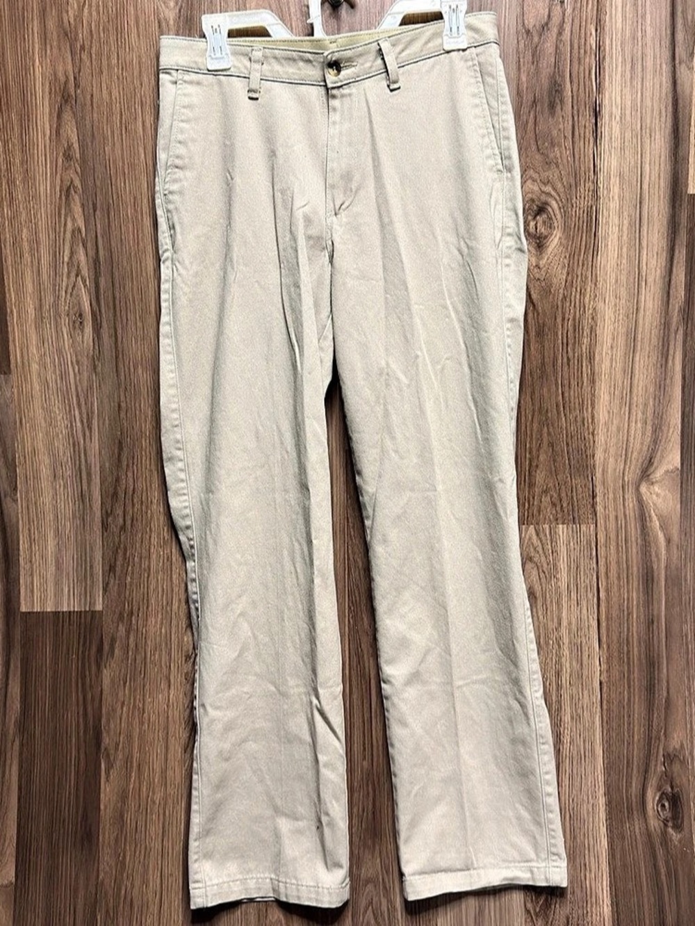 Wrangler Riata Pants Men’s 31x32 Khaki Tan Cotton Chinos Straight Leg